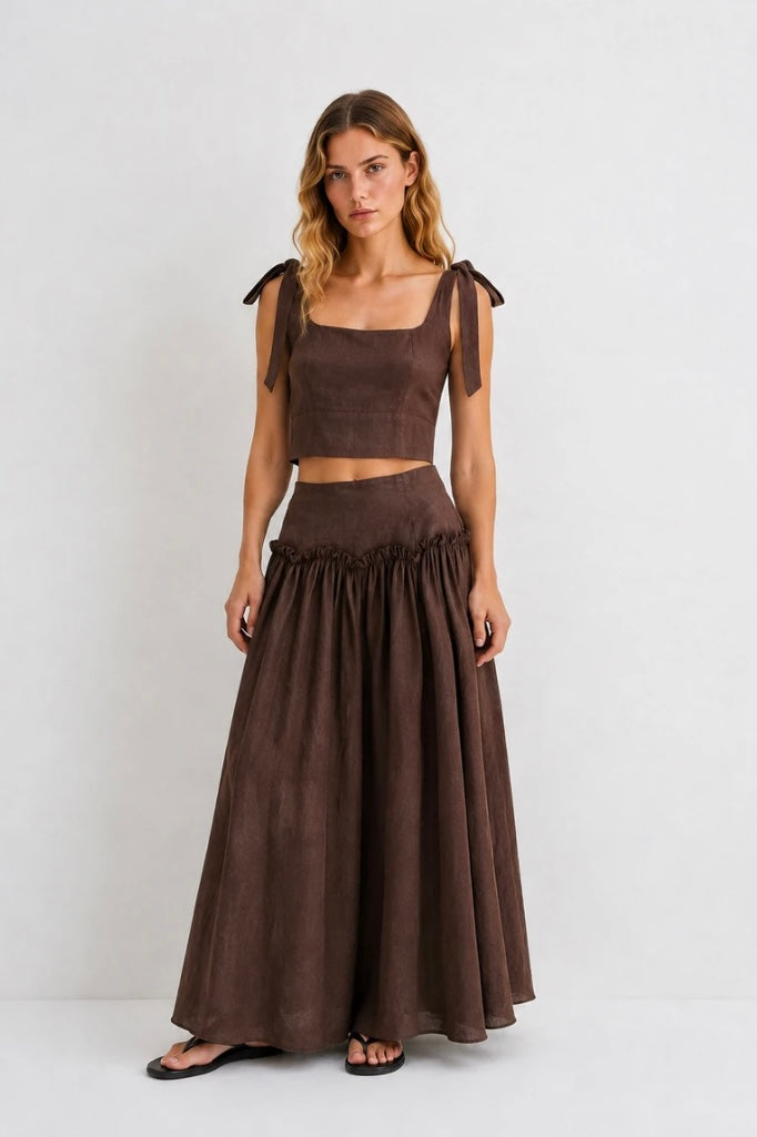 Chocoladebruine zomerset met top met strikbandjes en maxirok